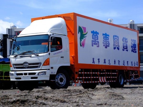 國瑞 HINO